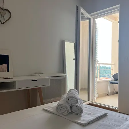 Lucija - Cozy Flat In The Center With A Sea View & Parking Διαμέρισμα Μακάρσκα