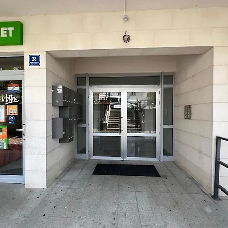 Lucija - Cozy Flat In The Center With A Sea View & Parking * Μακάρσκα