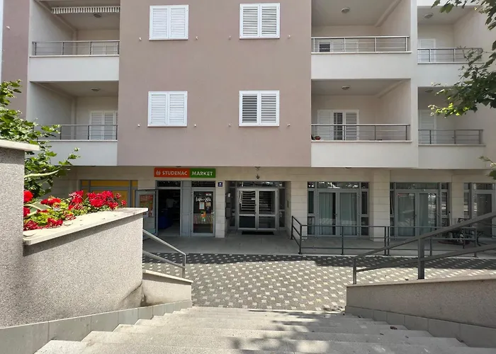 Lucija - Cozy Flat In The Center With A Sea View & Parking Apartment