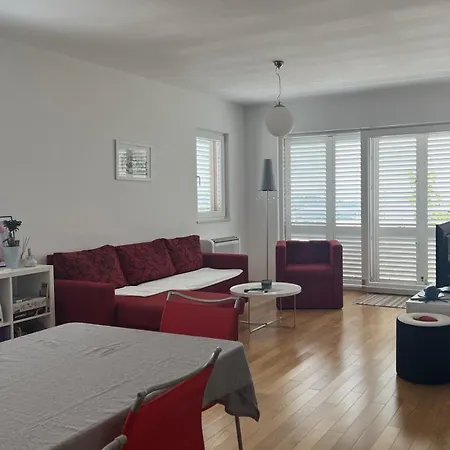 Lucija - Cozy Flat In The Center With A Sea View & Parking Lägenhet