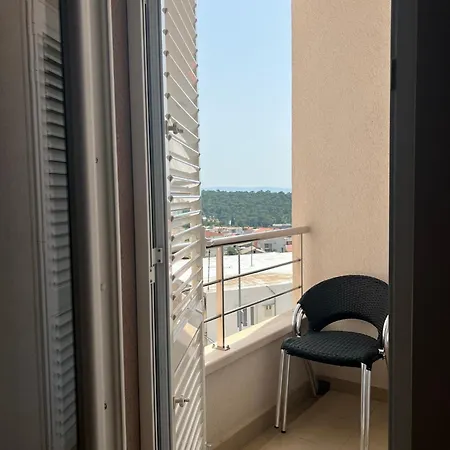 Lägenhet Lucija - Cozy Flat In The Center With A Sea View & Parking